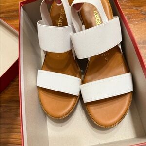 Toscana sandals wedges size 9 worn once!